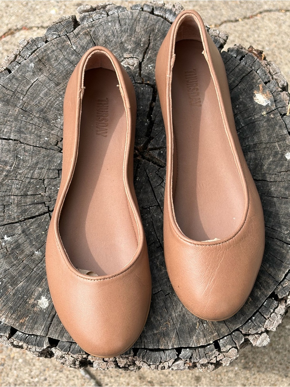 Thursday Boot Company Women's Tan Ballet Flats - Felix in Milk Coffee SZ 5